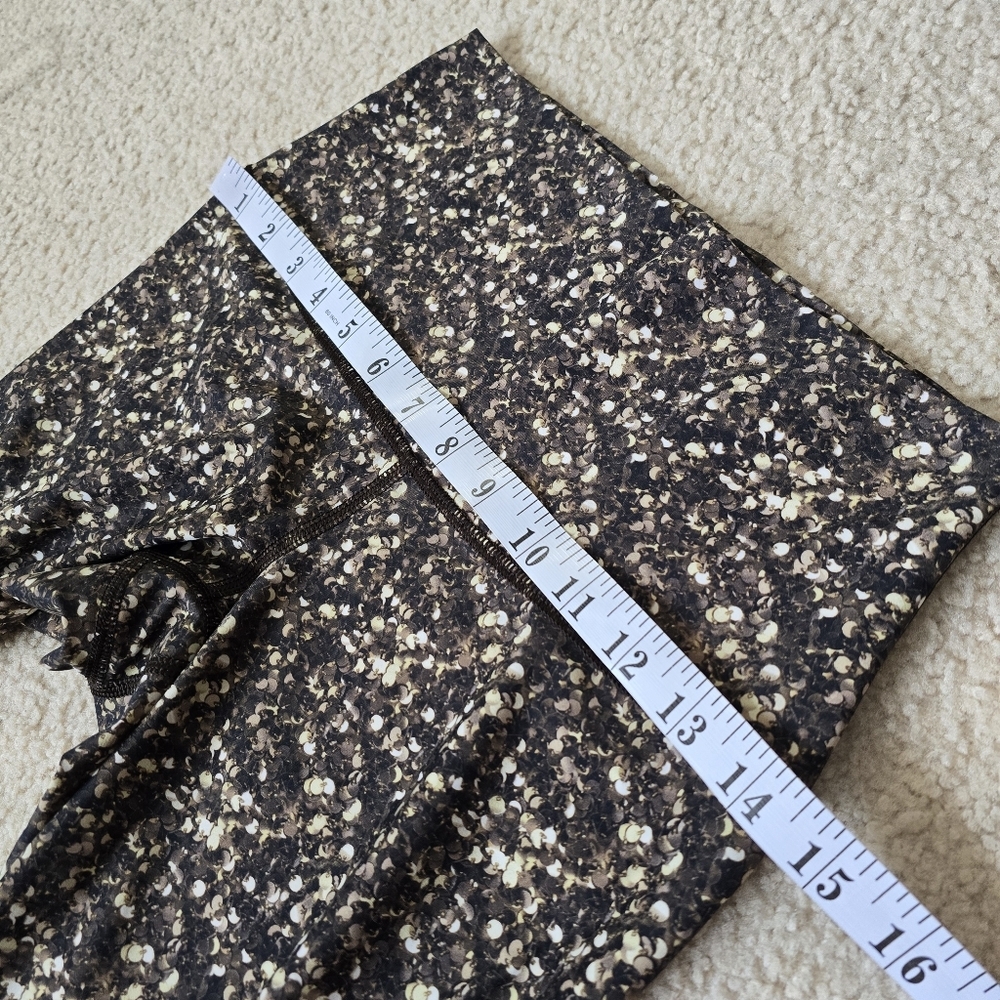 Lululemon 2014 Shine Tight (Roll Down) Shimmy Shimmer Multi Size 6 - Picture 9 of 13